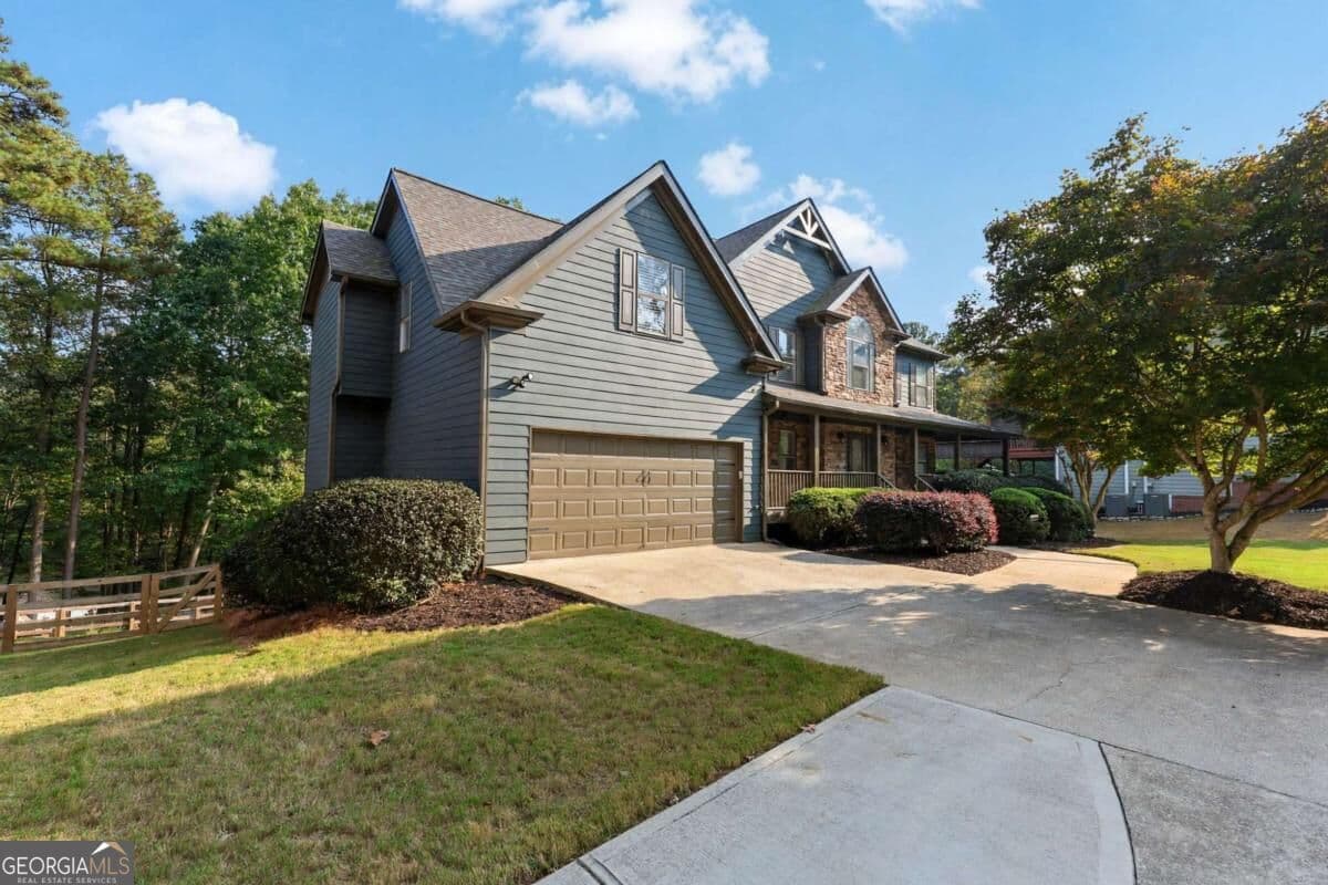 5 bedroom, 4.5 bathroom single family residence for sale at 4418 Shellie Lane, Oakwood, GA 30566 — photo 3