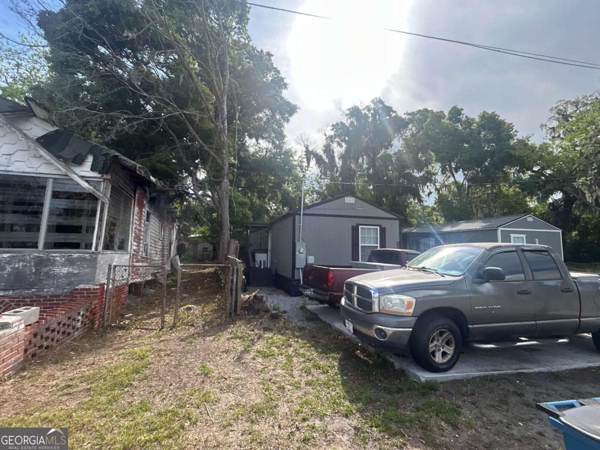 2 bedroom, 2 bathroom, 750 sq ft single family residence for sale at 1414 Martin Luther King Jr. Boulevard, Brunswick, GA 31520