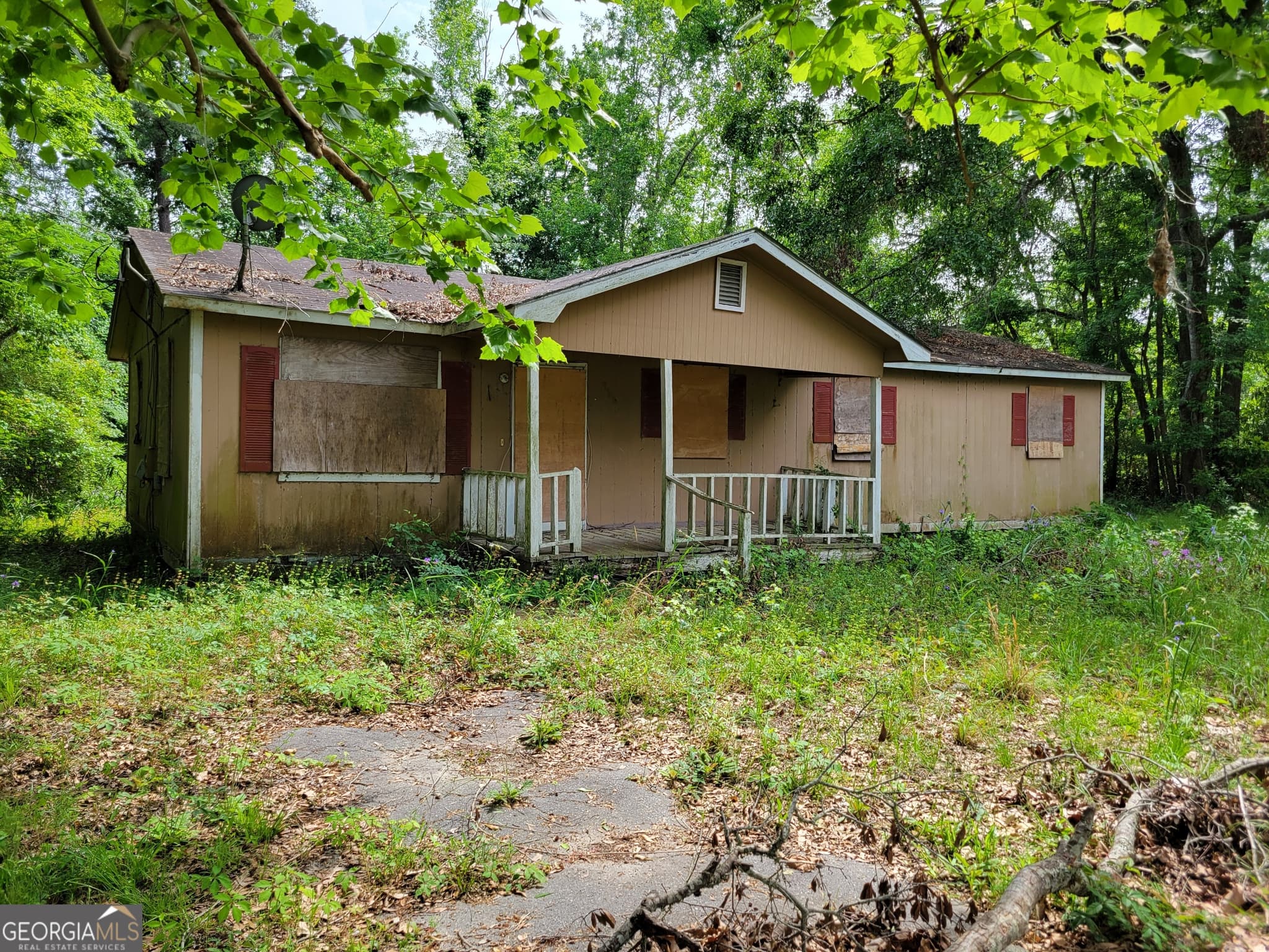 2 bedroom, 1 bathroom, 1,200 sq ft single family residence sold at 925 Anncliff Street, Millen, GA 30442