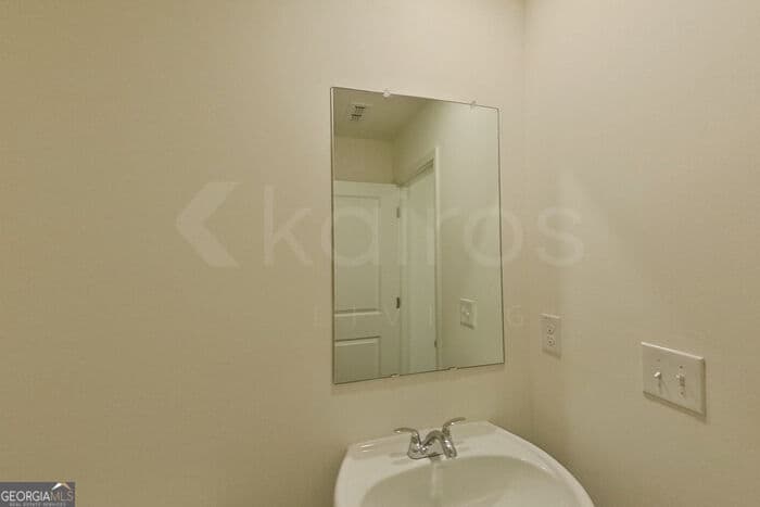 4 bedroom, 2.5 bathroom, 2,014 sq ft single family residence for rent at 108 Flat Rock Mill Trail, Warner Robins, GA 31093 for $2,245 a month — photo 8
