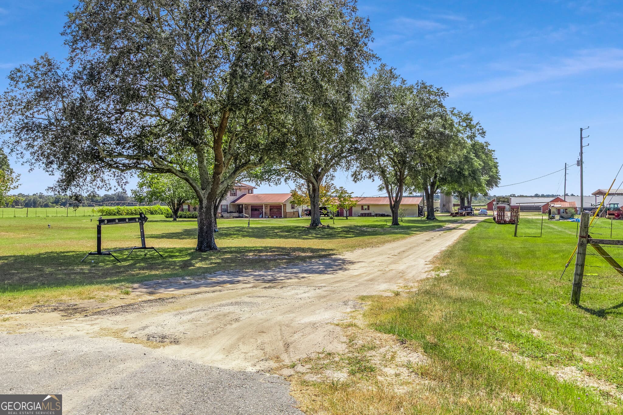 4 bedroom, 3 bathroom farm for sale at 1110 Us Highway 280, Reidsville, GA 30453 — photo 3