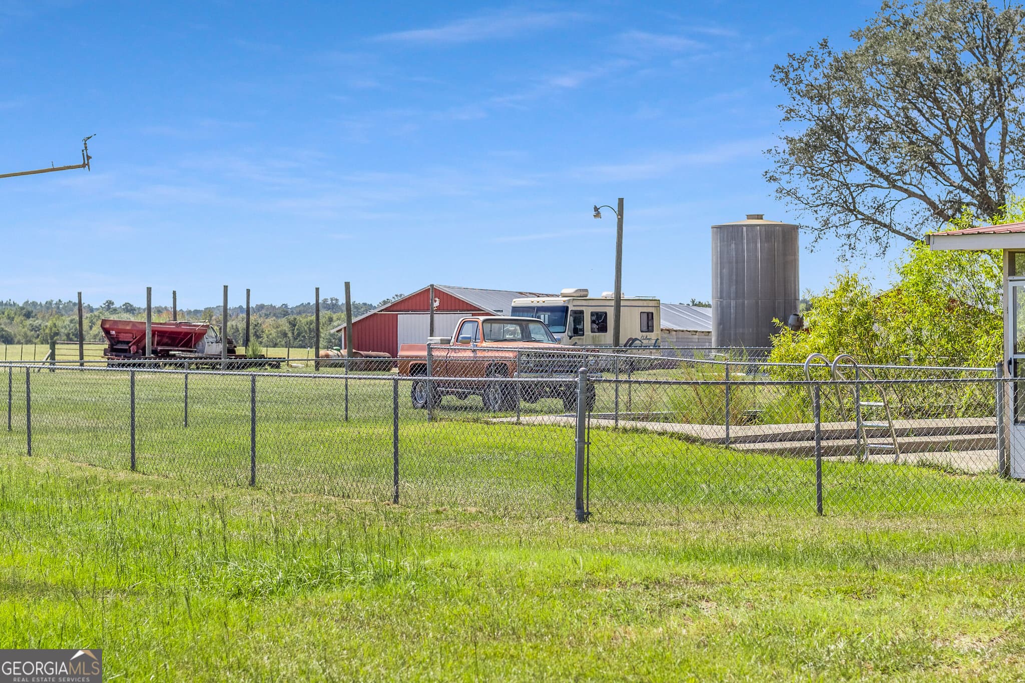 4 bedroom, 3 bathroom farm for sale at 1110 Us Highway 280, Reidsville, GA 30453 — photo 9