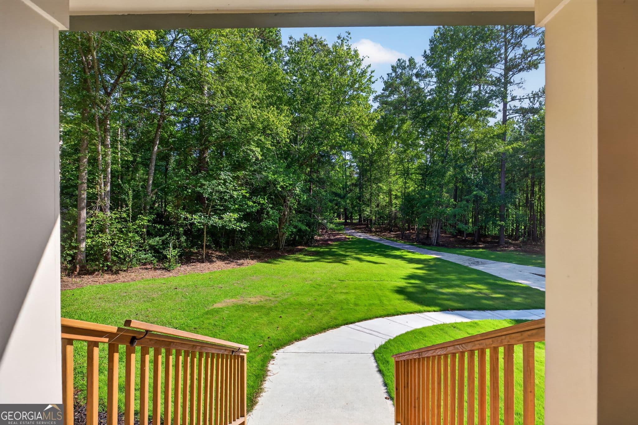 4 bedroom, 3.5 bathroom, 3,900 sq ft single family residence for sale at 341 TEEPEE Trail, Whitesburg, GA 30185 — photo 5