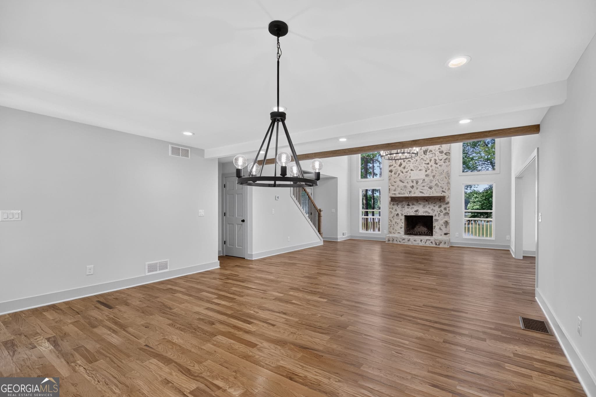 4 bedroom, 3.5 bathroom, 3,900 sq ft single family residence for sale at 341 TEEPEE Trail, Whitesburg, GA 30185 — photo 8