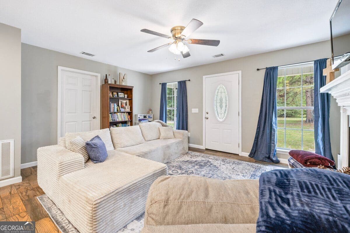 3 bedroom, 2 bathroom, 1,584 sq ft single family residence for sale at 217 Bens Branch Road, Newington, GA 30446 — photo 9
