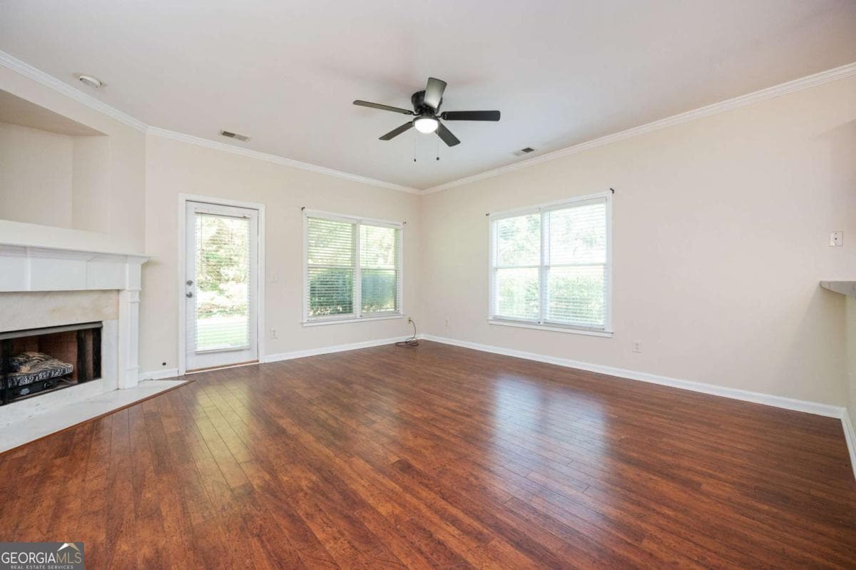 3 bedroom, 2.5 bathroom, 1,880 sq ft townhouse for sale at 100 Red Barn Lane, Acworth, GA 30102 — photo 9
