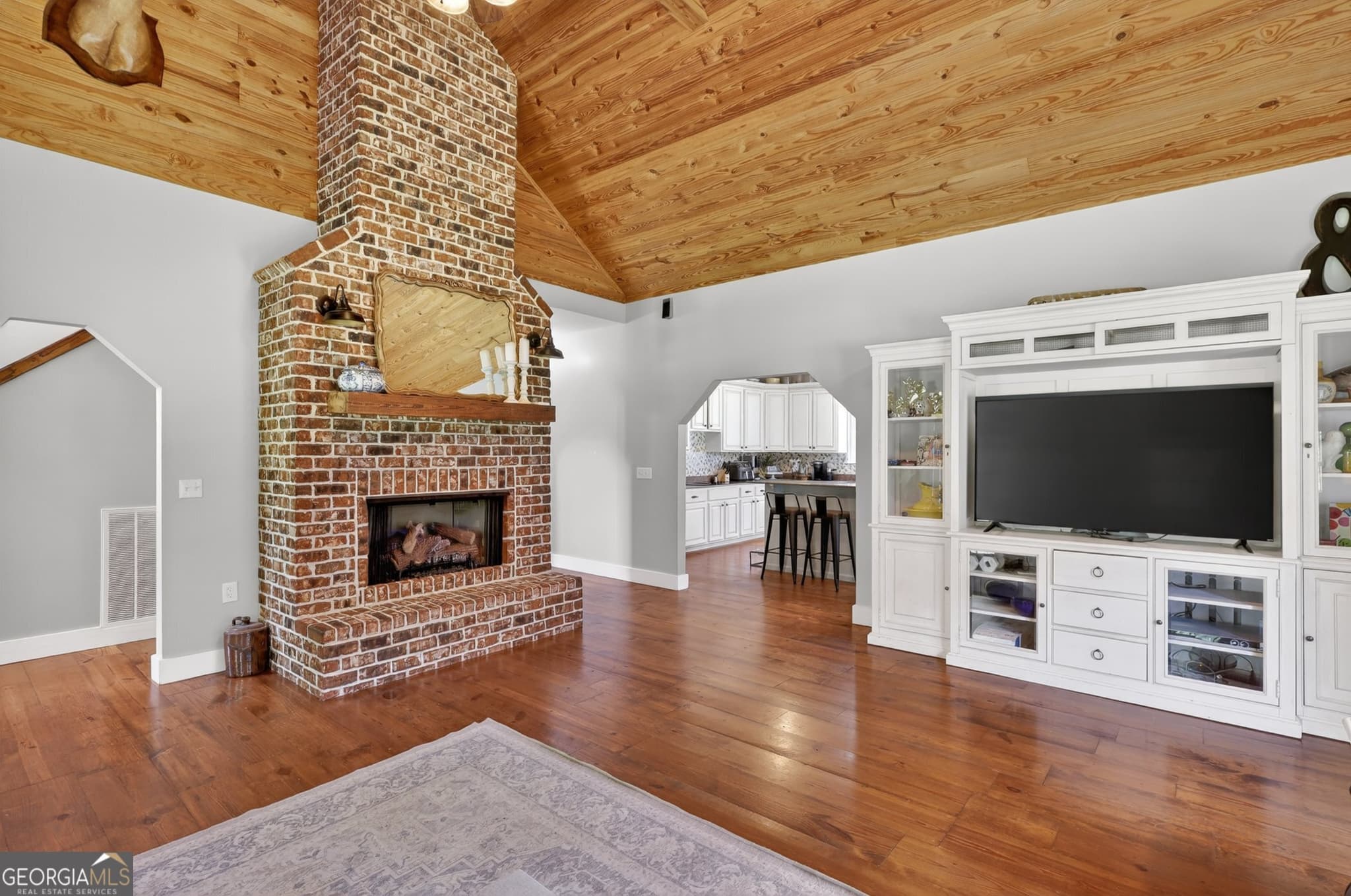 4 bedroom, 3 bathroom, 4,297 sq ft single family residence for sale at 300 Johnson Drive, Sylvania, GA 30467 — photo 3