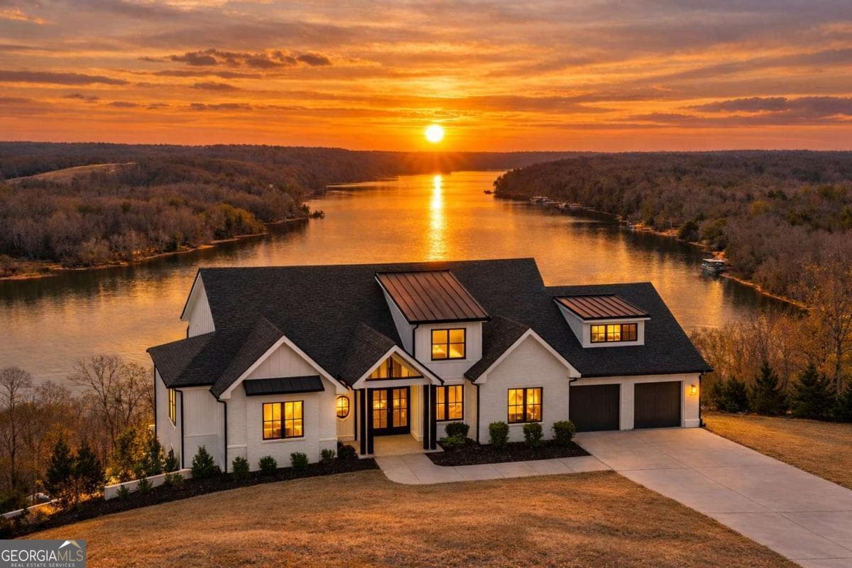 4 bedroom, 4.5 bathroom, 4,187 sq ft single family residence for sale at 4238 Bayridge Drive, Gainesville, GA 30506