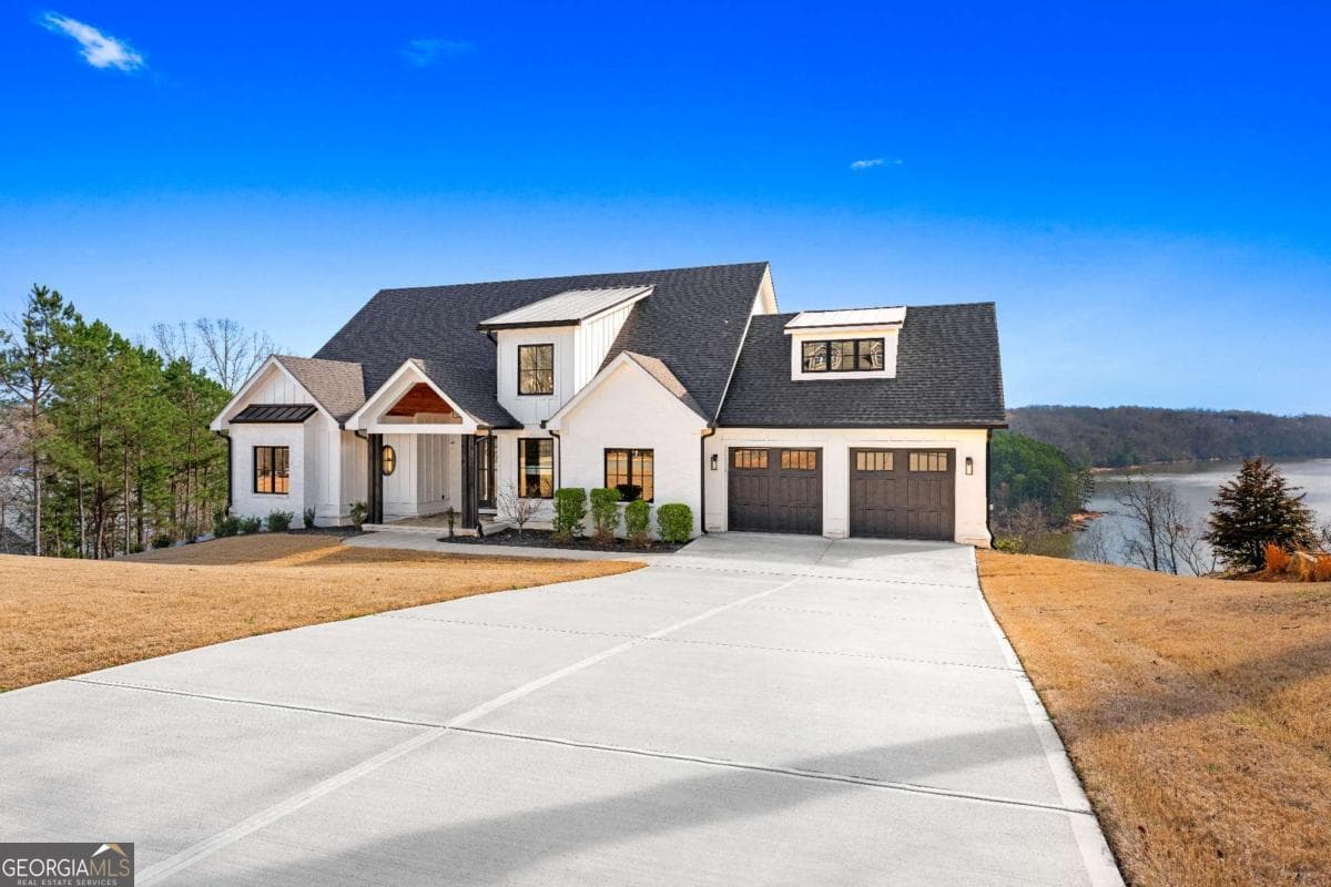 4 bedroom, 4.5 bathroom, 4,187 sq ft single family residence for sale at 4238 Bayridge Drive, Gainesville, GA 30506 — photo 5