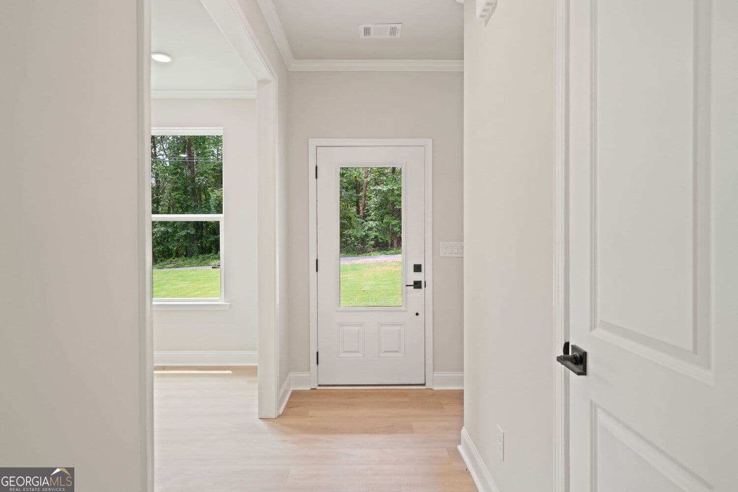 3 bedroom, 2.5 bathroom, 1,977 sq ft single family residence for sale at 300 Timberwood Road, White, GA 30184 — photo 6