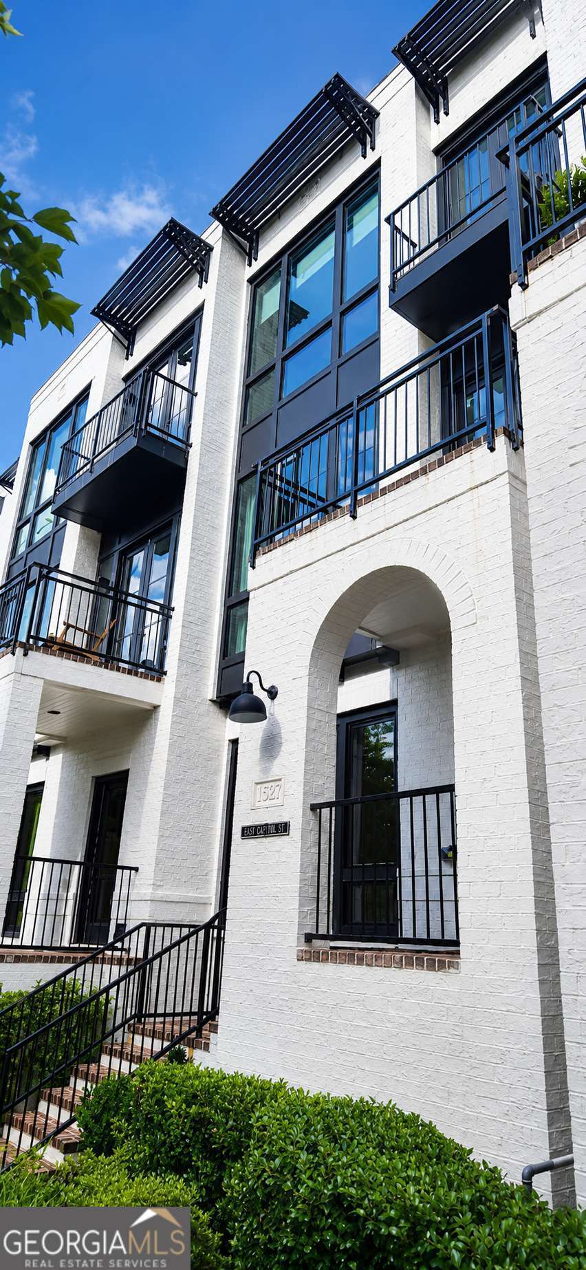 3 bedroom, 3.5 bathroom, 3,040 sq ft townhouse for sale at 2522 Appleden Place 6, Atlanta, GA 30319 — photo 1 of 24