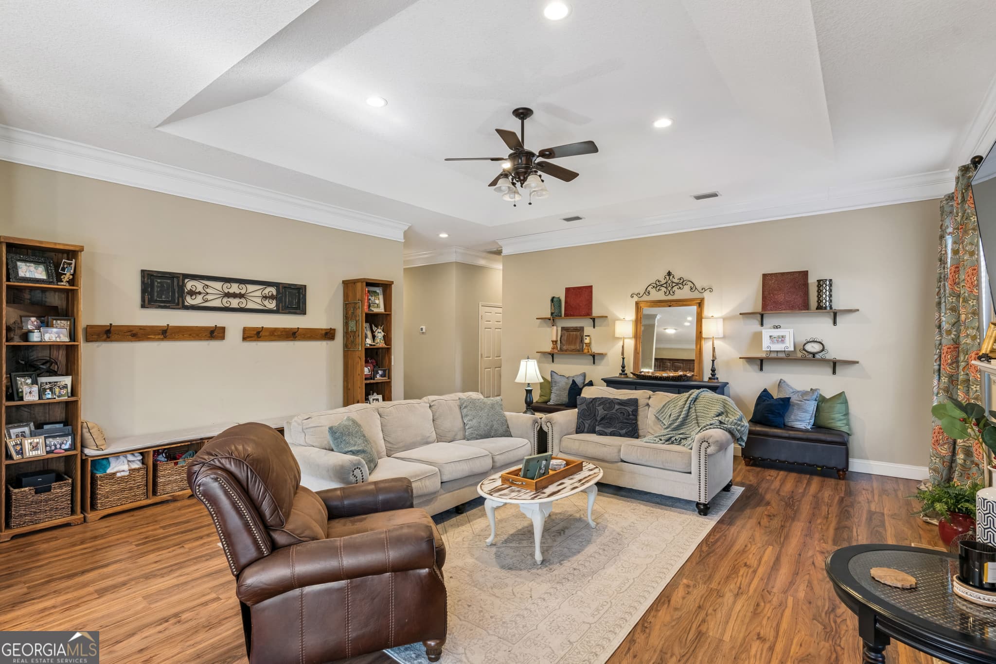 5 bedroom, 4.5 bathroom, 3,214 sq ft single family residence for sale at 210 Sandpiper Road, Brunswick, GA 31523 — photo 8