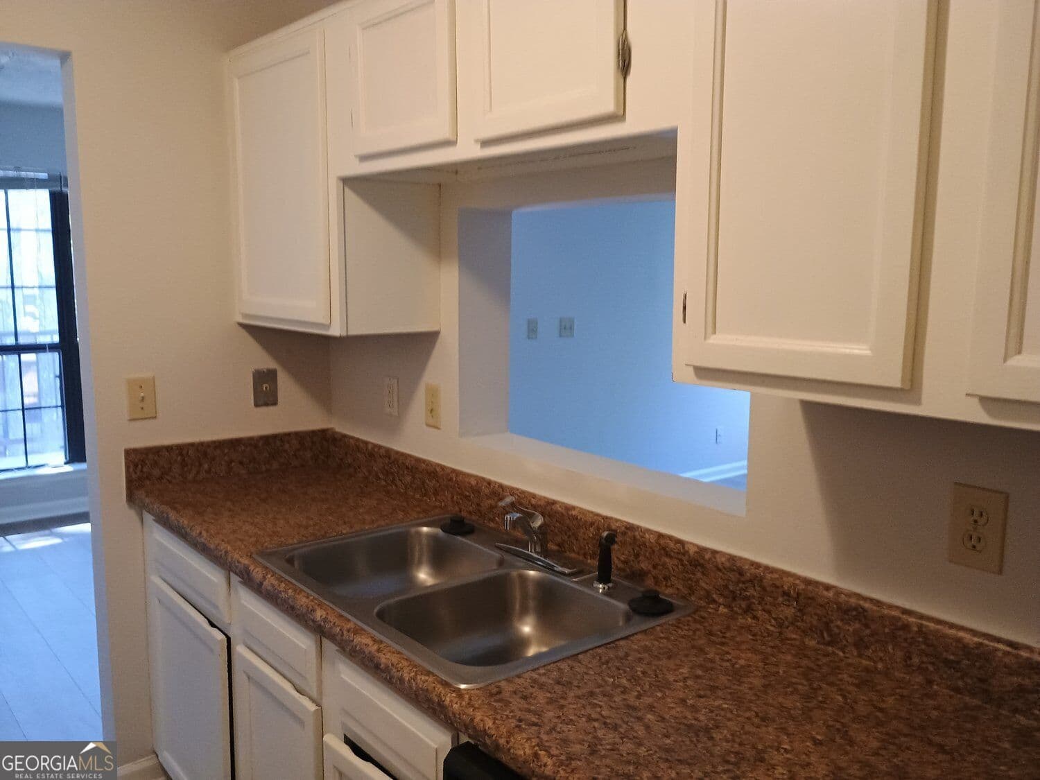 1 bedroom, 1 bathroom, 750 sq ft condominium for rent at 635 Windchase Lane, Stone Mountain, GA 30083 for $950 a month — photo 3