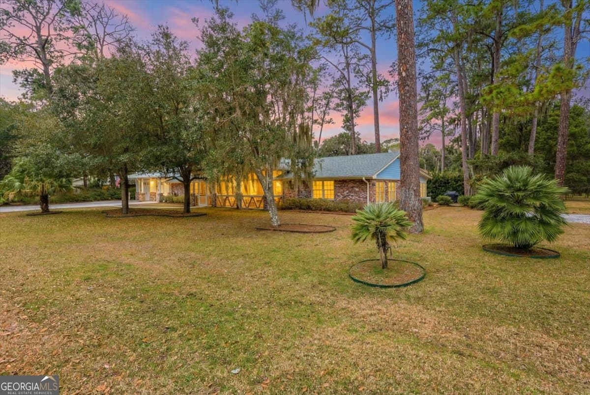 4 bedroom, 4.5 bathroom, 4,489 sq ft single family residence for sale at 636 Old Plantation Road, Jekyll Island, GA 31527 — photo 3