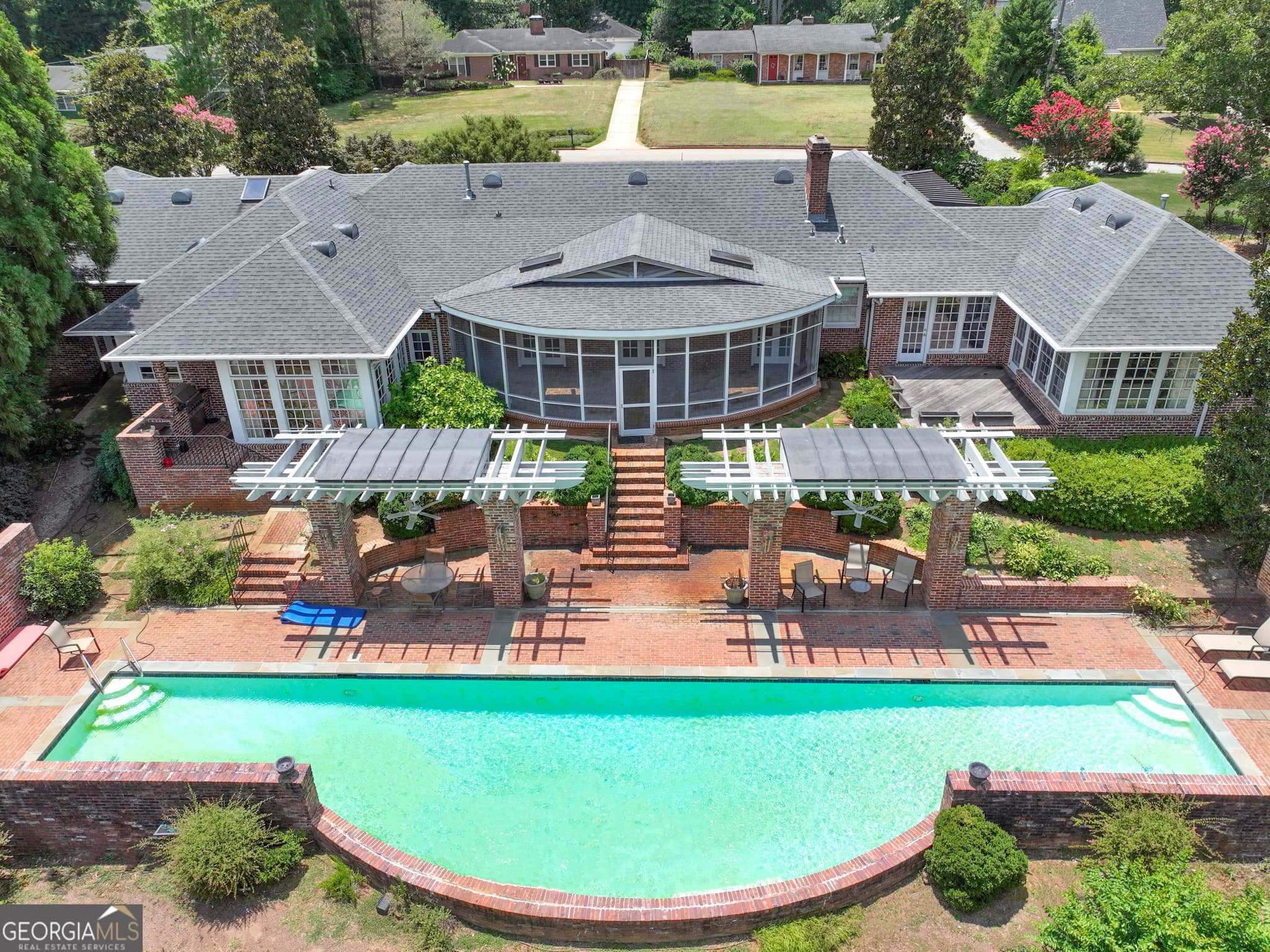 3 bedroom, 3 bathroom, 3,903 sq ft single family residence for sale at 651 Brook Circle, Griffin, GA 30224 — photo 6