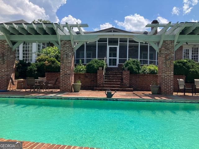 3 bedroom, 3 bathroom, 3,903 sq ft single family residence for sale at 651 Brook Circle, Griffin, GA 30224 — photo 4