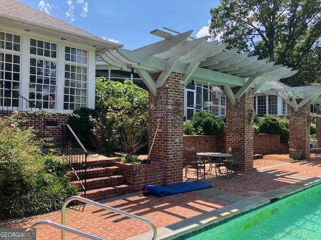 3 bedroom, 3 bathroom, 3,903 sq ft single family residence for sale at 651 Brook Circle, Griffin, GA 30224 — photo 8