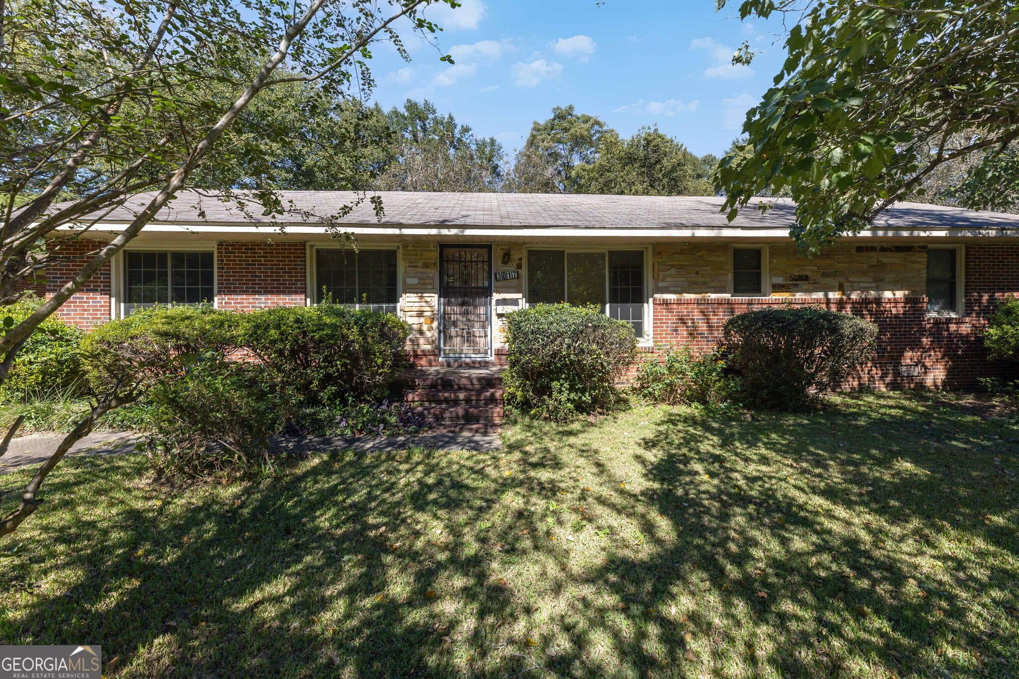 3 bedroom, 1 bathroom, 1,404 sq ft single family residence for sale at 3017 Plantation Road, Columbus, GA 31903 — photo 4