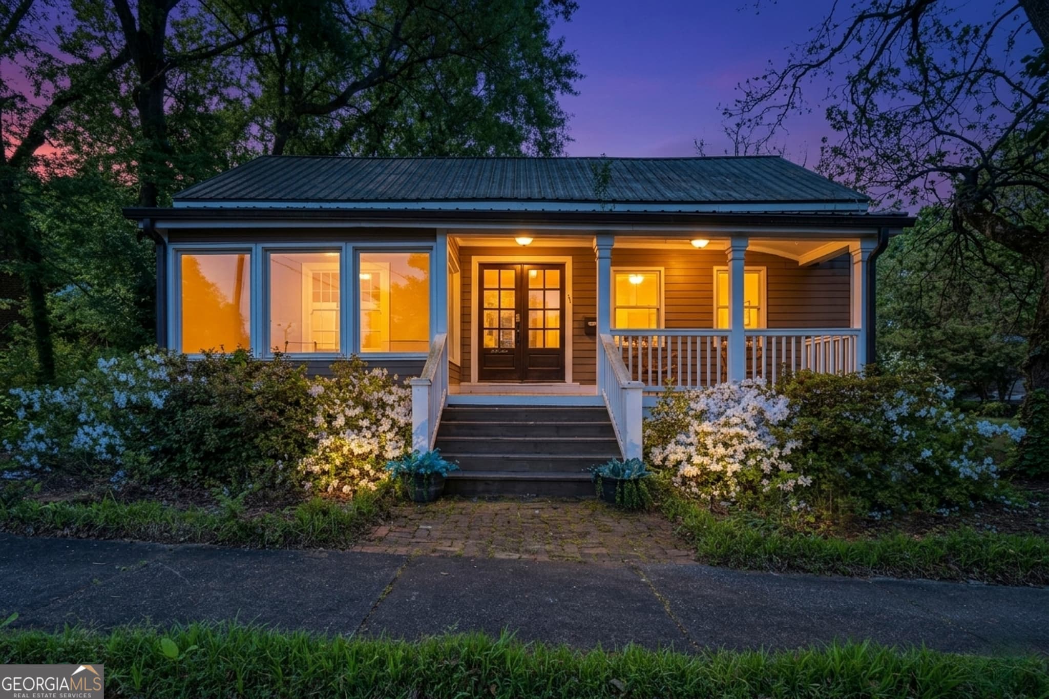 3 bedroom, 2 bathroom, 2,888 sq ft single family residence for sale at 121 E Baldwin Street, Milledgeville, GA 31061