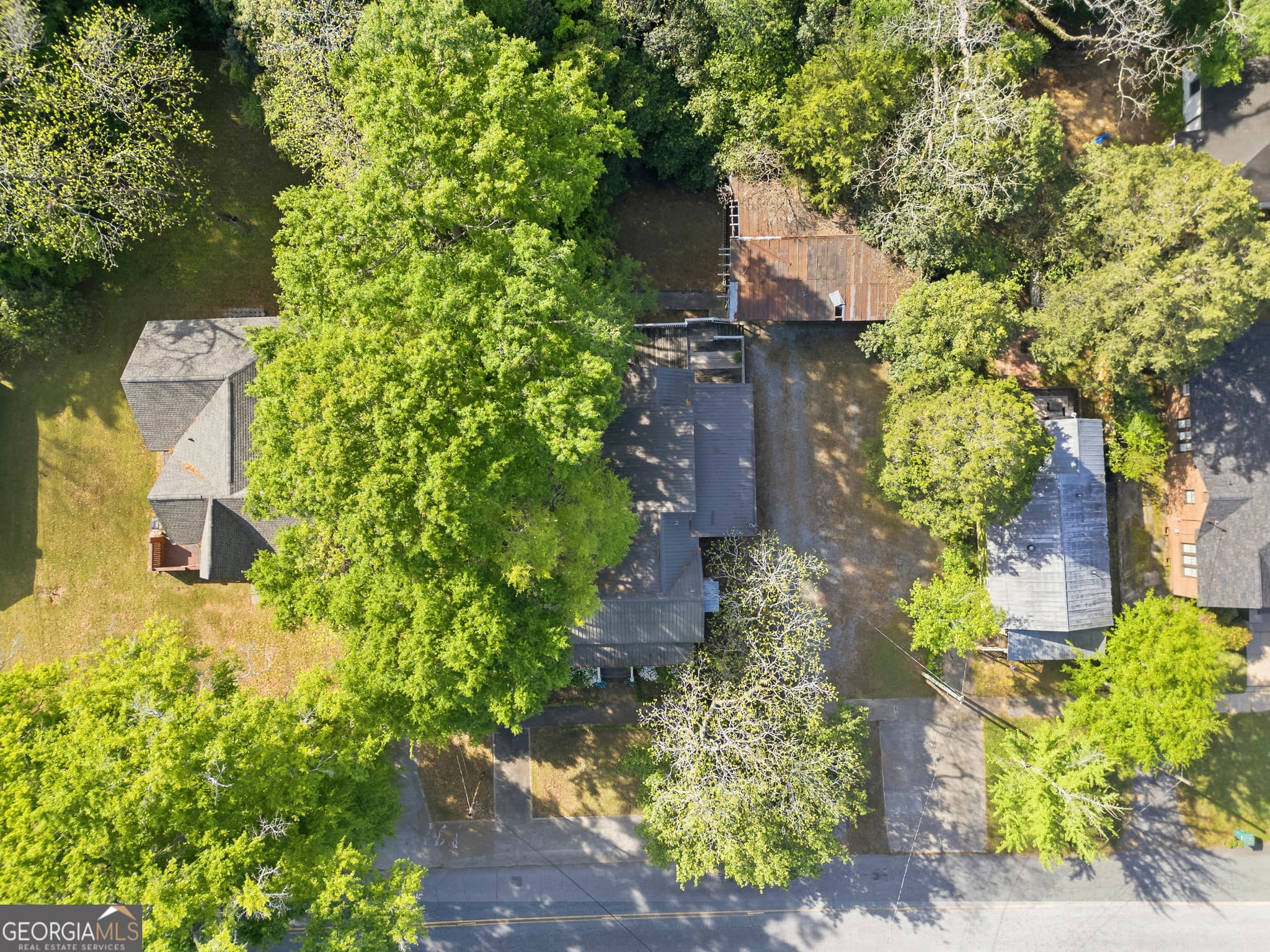 3 bedroom, 2 bathroom, 2,888 sq ft single family residence for sale at 121 E Baldwin Street, Milledgeville, GA 31061 — photo 9