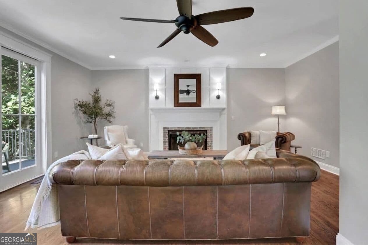 6 bedroom, 5 bathroom, 5,536 sq ft single family residence for sale at 3084 Grove View Court, Dacula, GA 30019 — photo 7