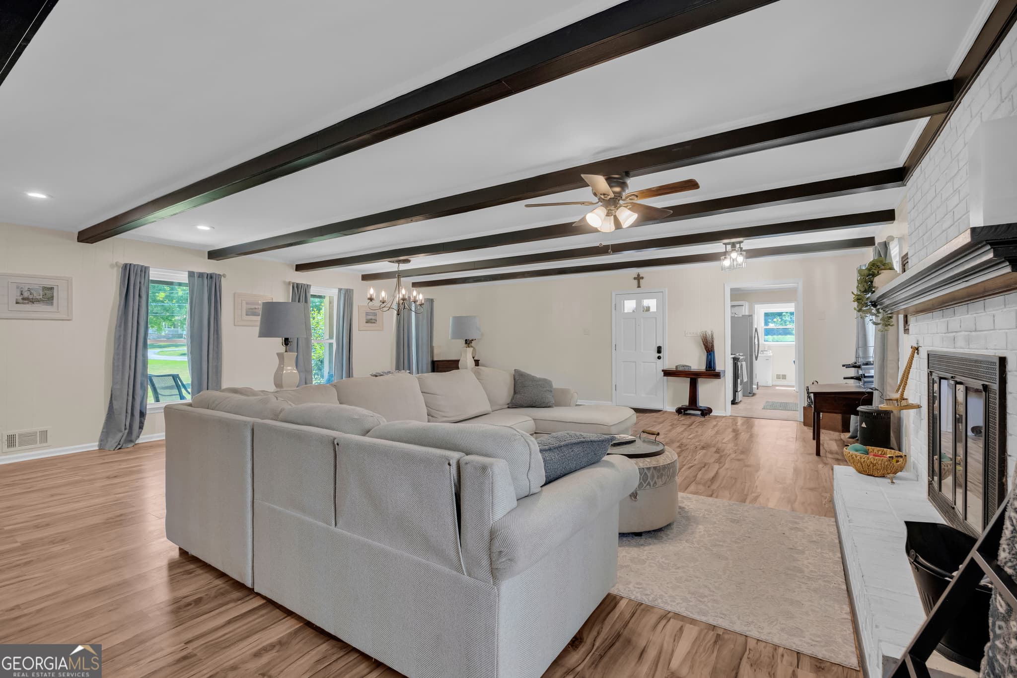 3 bedroom, 2 bathroom, 1,986 sq ft single family residence for sale at 101 W Hendricks Street, Bowman, GA 30624 — photo 8