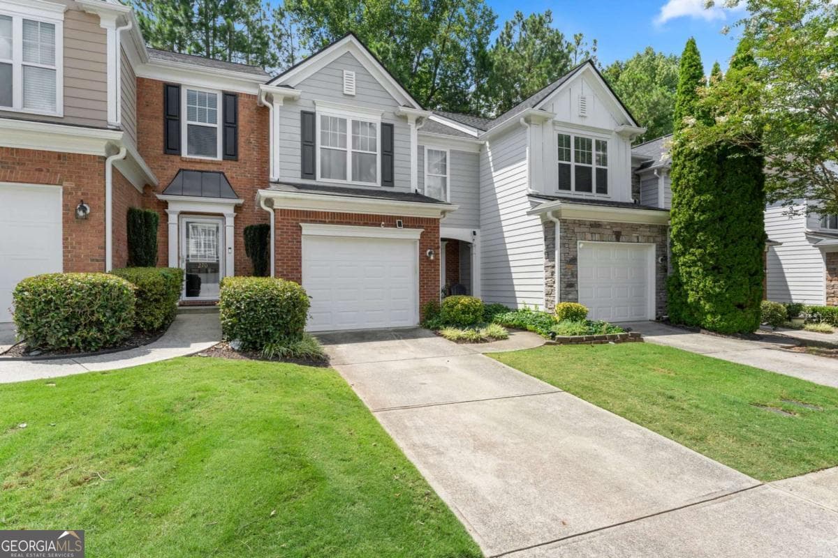 3 bedroom, 2.5 bathroom, 1,638 sq ft townhouse for sale at 268 Kigian Trail, Woodstock, GA 30188