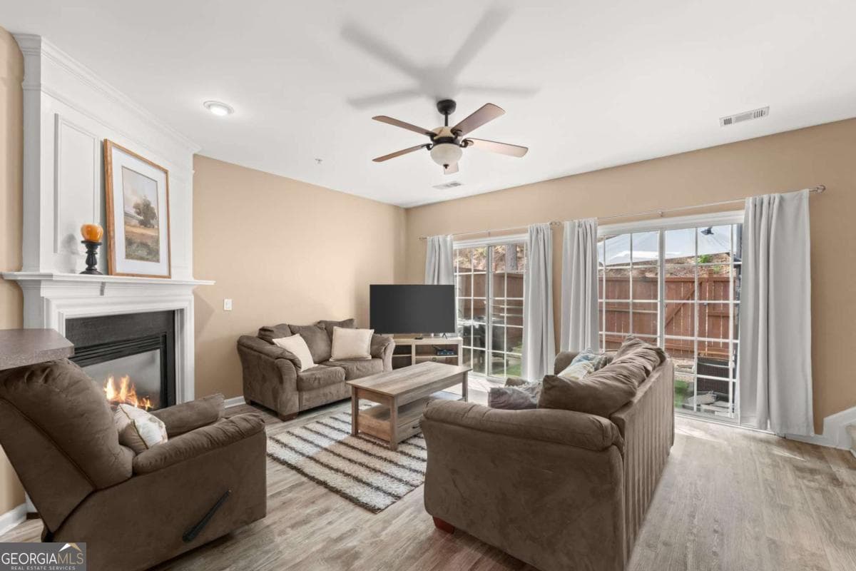 3 bedroom, 2.5 bathroom, 1,638 sq ft townhouse for sale at 268 Kigian Trail, Woodstock, GA 30188 — photo 8