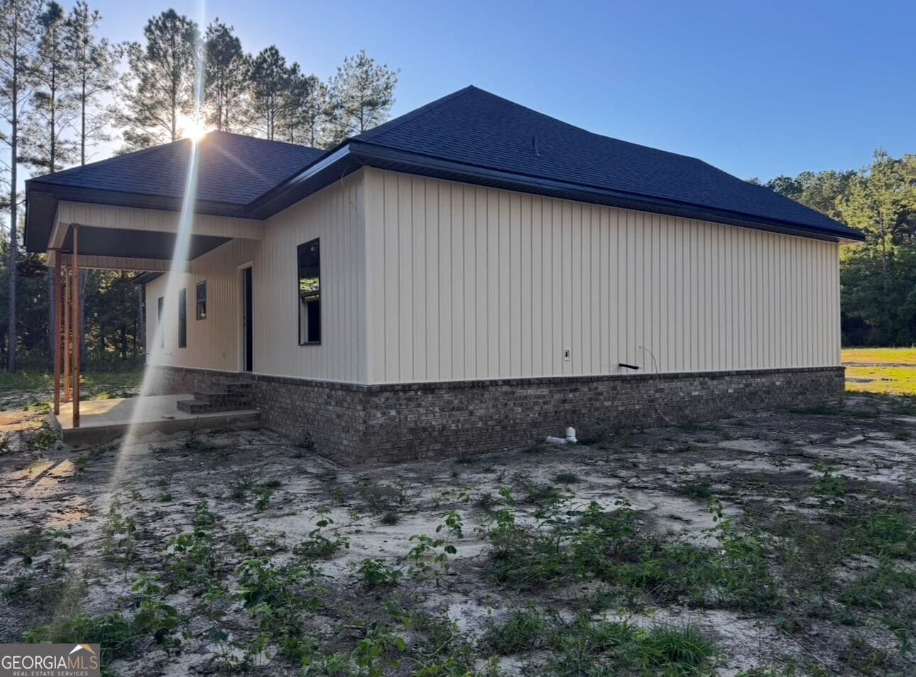3 bedroom, 2 bathroom, 1,664 sq ft single family residence for sale at 105 Colby Circle, Dublin, GA 31021 — photo 2