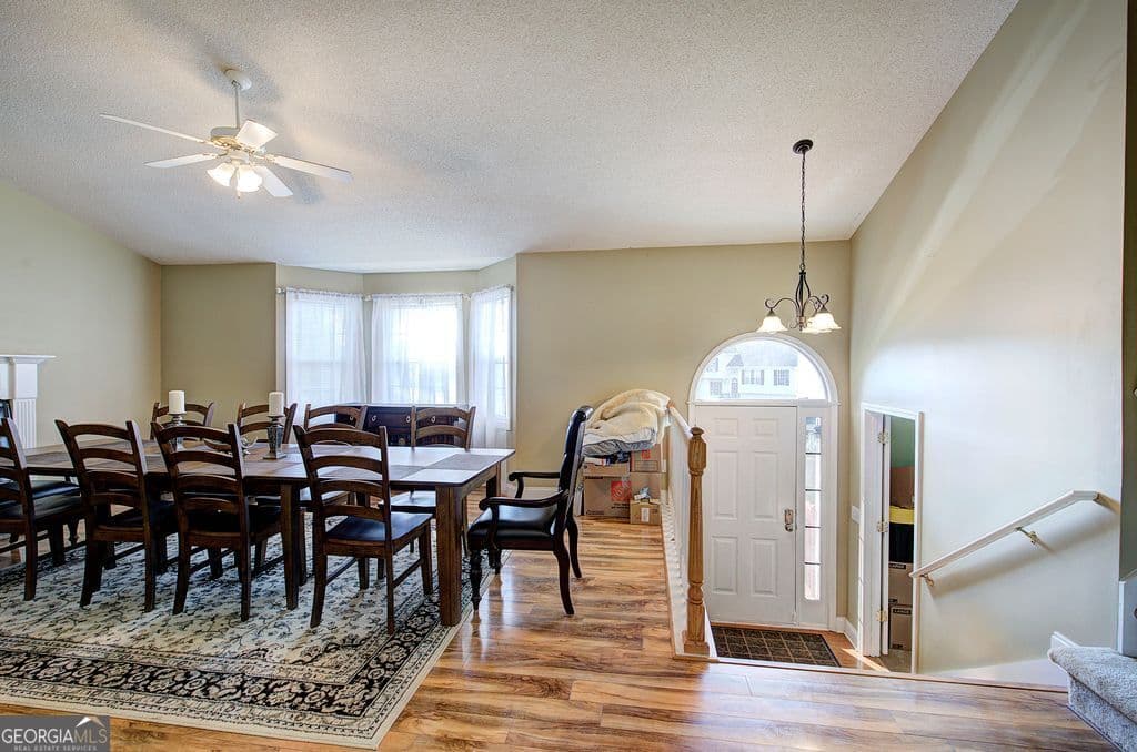 4 bedroom, 3 bathroom, 2,126 sq ft single family residence for sale at 28 Hedgerow Court, Cartersville, GA 30120 — photo 3