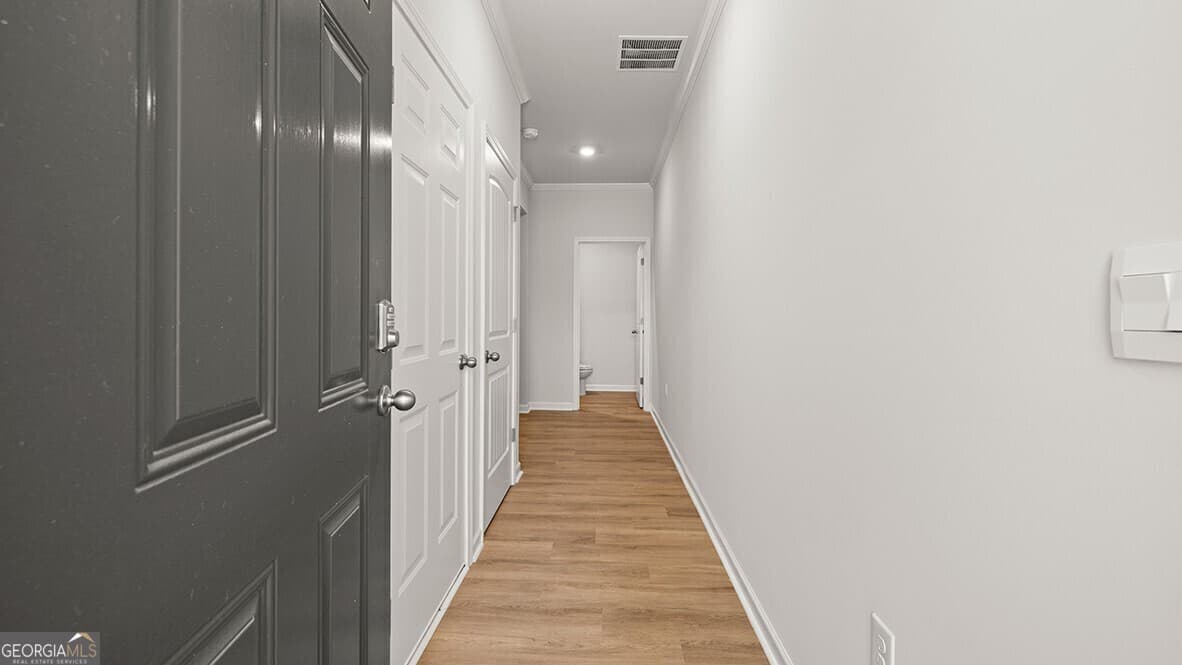 4 bedroom, 2.5 bathroom, 1,877 sq ft townhouse for sale at 4141 Kestrel Court, Gainesville, GA 30506 — photo 3