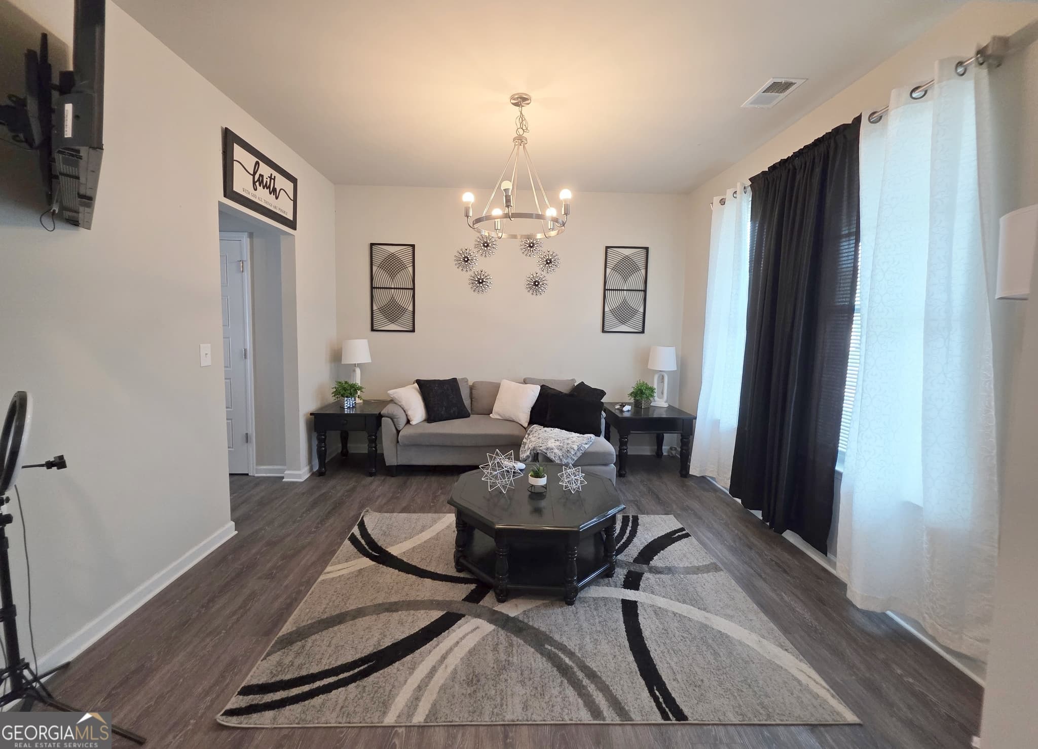 4 bedroom, 2.5 bathroom, 2,143 sq ft single family residence for sale at 133 Red Birch Lane, Warner Robins, GA 31093 — photo 4