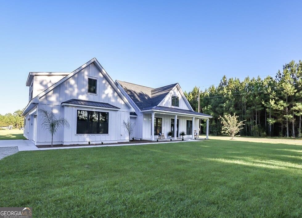 4 bedroom, 3.5 bathroom, 2,750 sq ft single family residence for sale at 1049 Mccall Road, Springfield, GA 31329 — photo 2