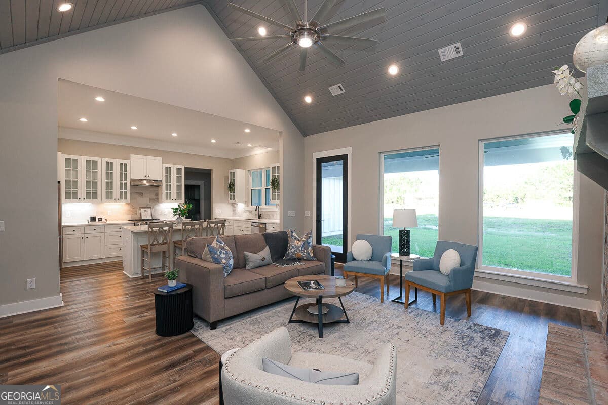 4 bedroom, 3.5 bathroom, 2,750 sq ft single family residence for sale at 1049 Mccall Road, Springfield, GA 31329 — photo 6