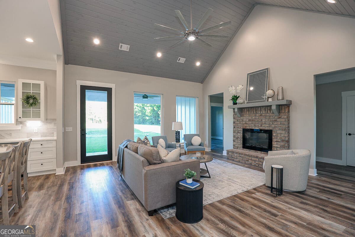 4 bedroom, 3.5 bathroom, 2,750 sq ft single family residence for sale at 1049 Mccall Road, Springfield, GA 31329 — photo 9