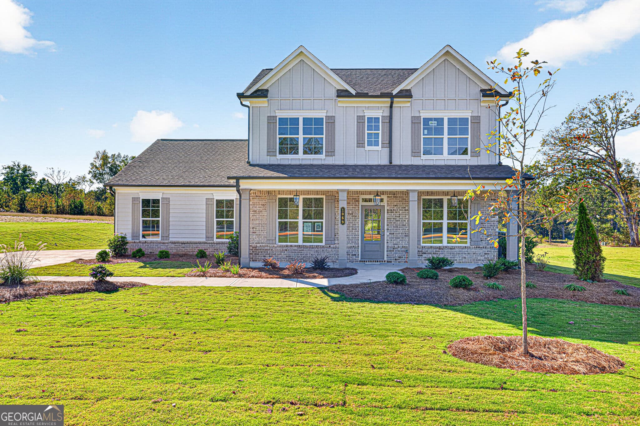 4 bedroom, 3 bathroom, 2,505 sq ft single family residence for sale at 1069 Windy Hill Road, Jefferson, GA 30549 — photo 1 of 49