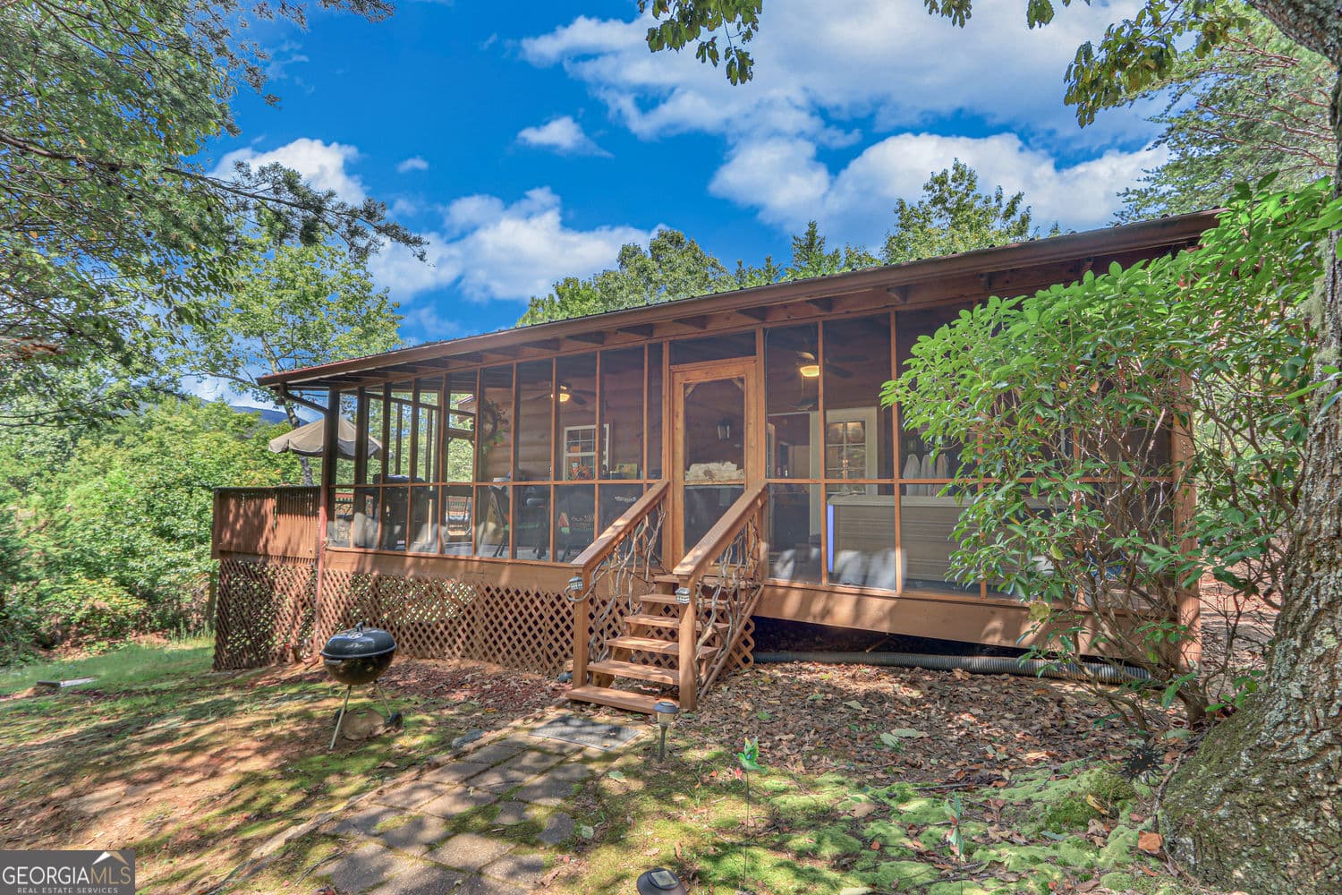 2 bedroom, 2 bathroom, 1,065 sq ft cabin,single family residence for sale at 482 Monroe Ridge Road, Sautee Nacoochee, GA 30571 — photo 3