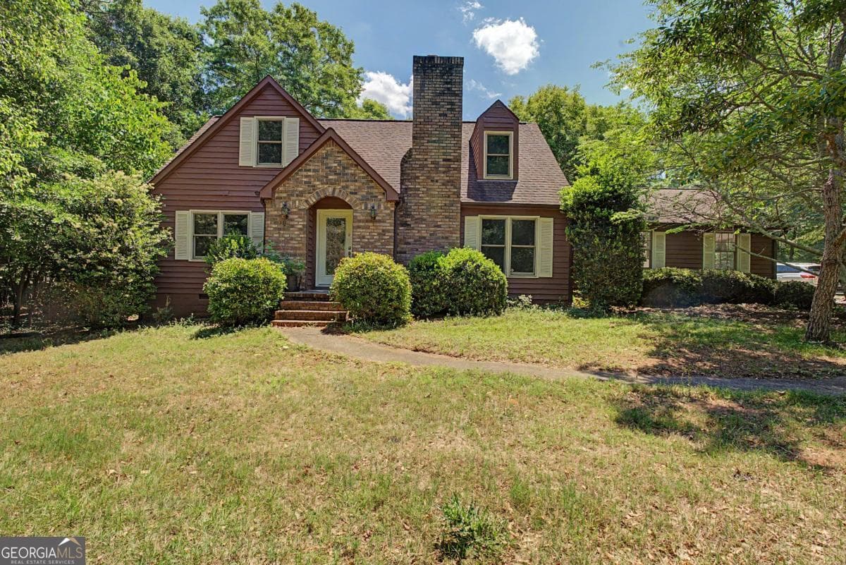 4 bedroom, 2.5 bathroom, 2,288 sq ft single family residence sold at 1530 Robinhood Road, Watkinsville, GA 30677