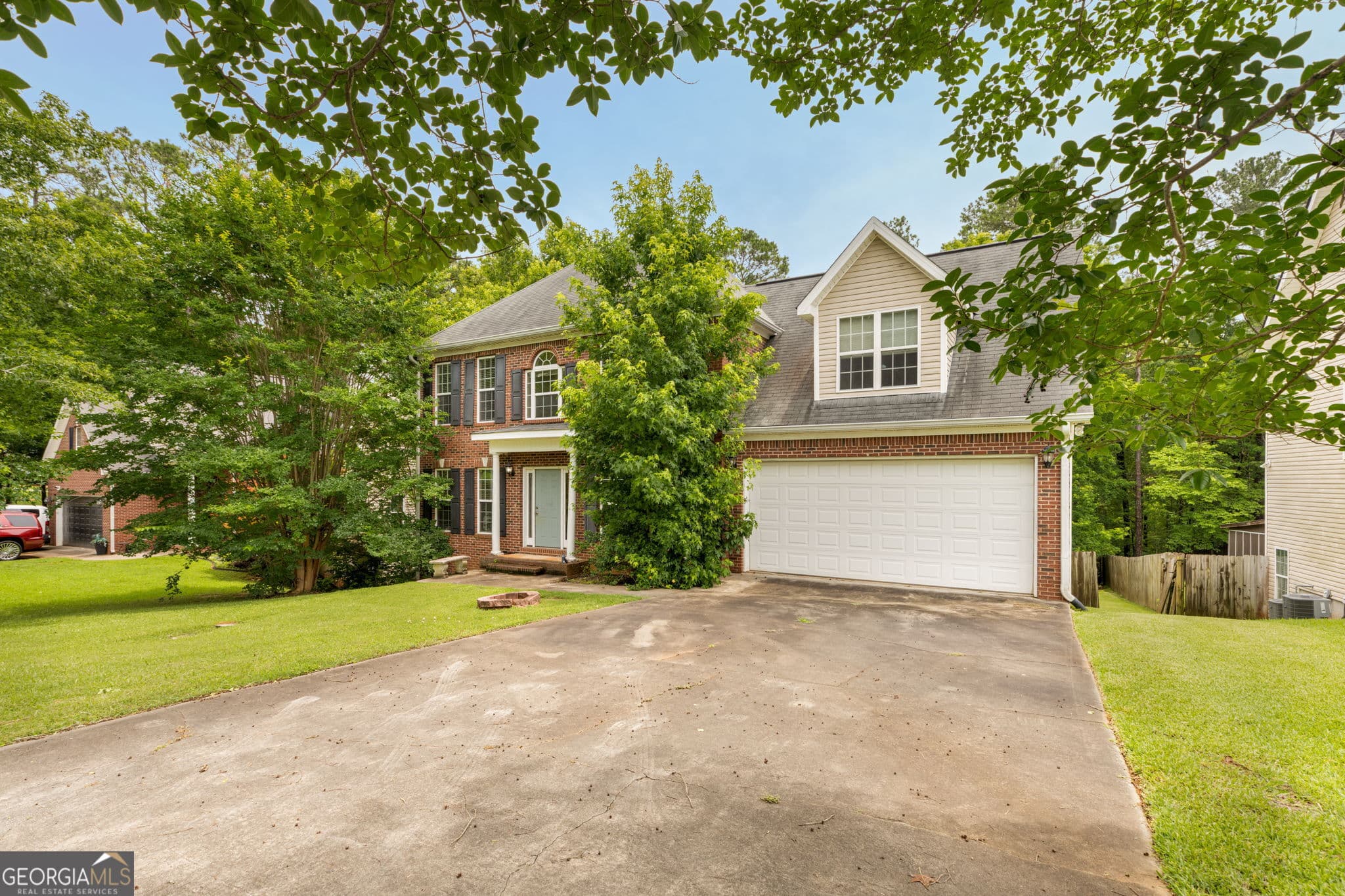 4 bedroom, 2.5 bathroom, 2,571 sq ft single family residence for sale at 141 Masters Cove, Macon, GA 31211 — photo 2