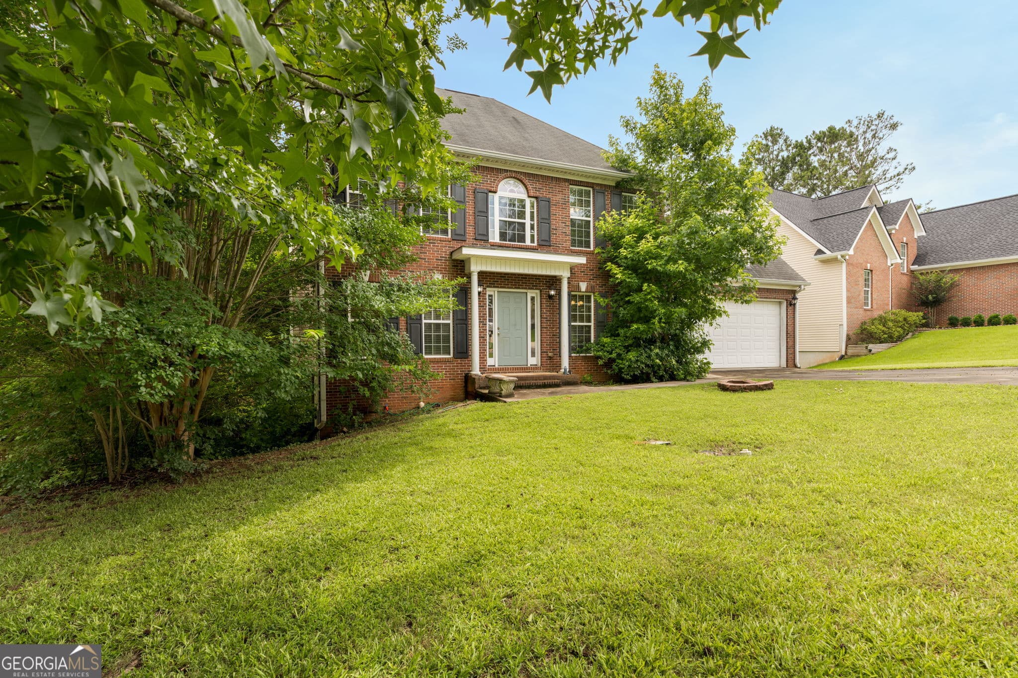 4 bedroom, 2.5 bathroom, 2,571 sq ft single family residence for sale at 141 Masters Cove, Macon, GA 31211 — photo 3