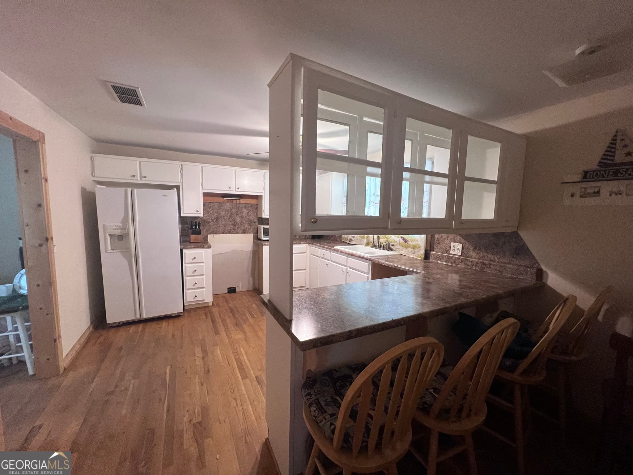 2 bedroom, 1 bathroom, 900 sq ft single family residence for rent at 844 Shorewood Circle, Toccoa, GA 30577 for $1,500 a month — photo 7