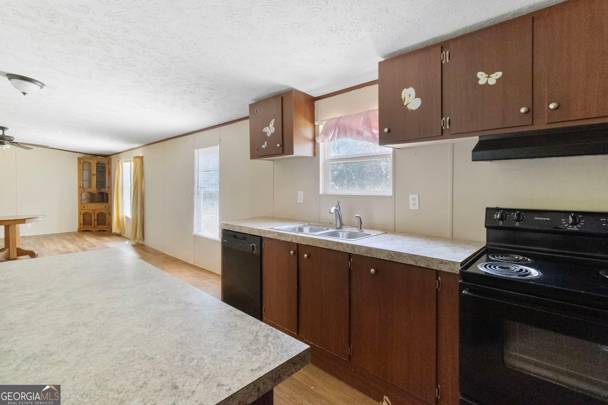 4 bedroom, 2 bathroom, 2,016 sq ft manufactured home,single family residence for sale at 111 Indian Village Drive, Maysville, GA 30558 — photo 10