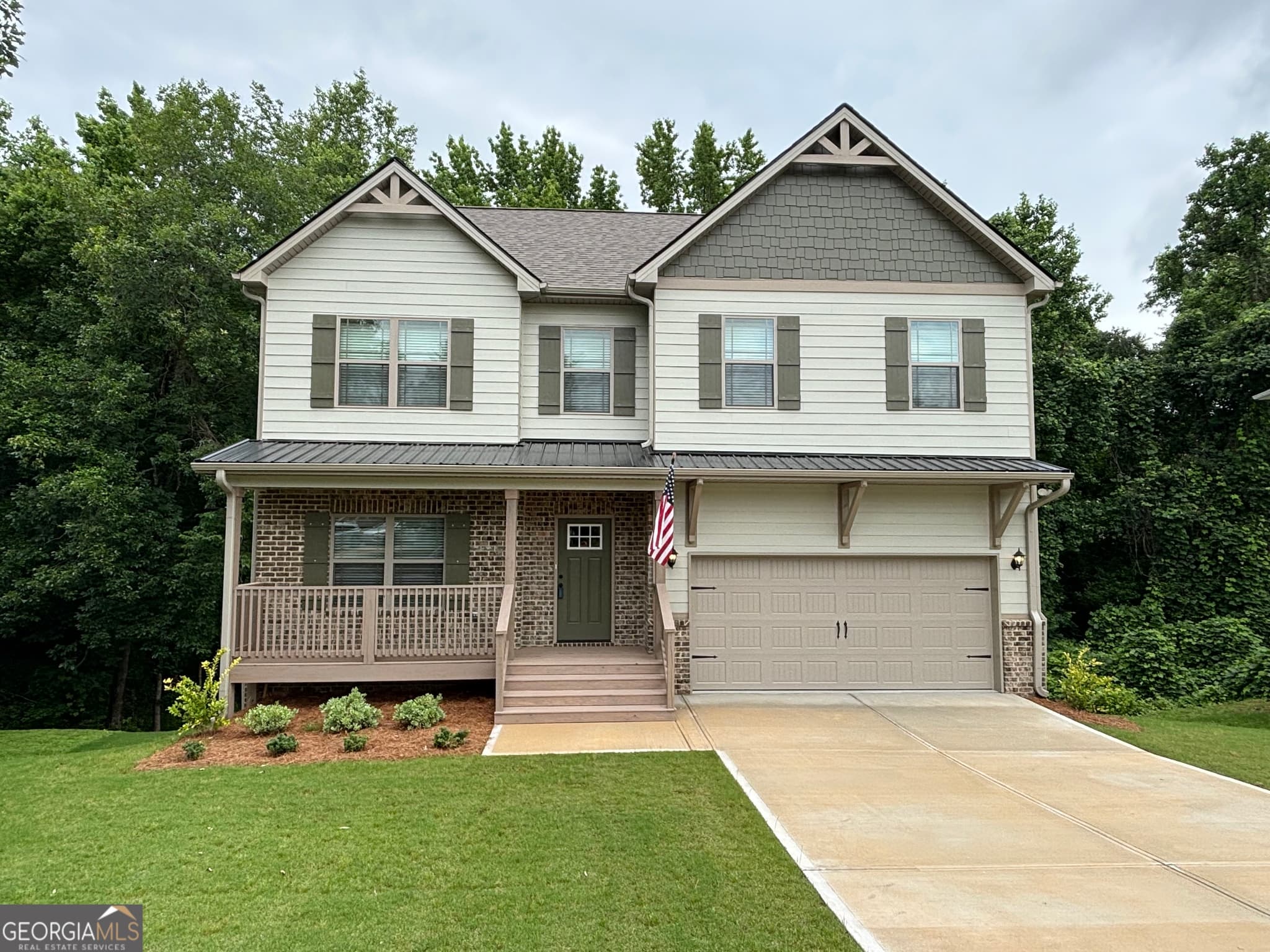 5 bedroom, 3.5 bathroom, 3,147 sq ft single family residence for sale at 229 Summit View Drive, Mcdonough, GA 30253