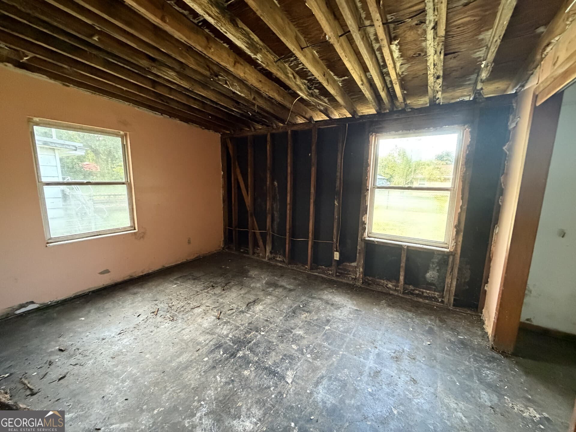 3 bedroom, 2 bathroom, 1,490 sq ft single family residence for sale at 2622 Bartow Street, Brunswick, GA 31520 — photo 7