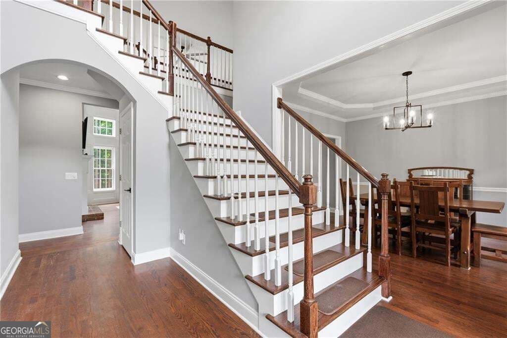 5 bedroom, 4.5 bathroom, 4,520 sq ft single family residence for sale at 127 Laurel Ridge Drive, Alpharetta, GA 30004 — photo 6