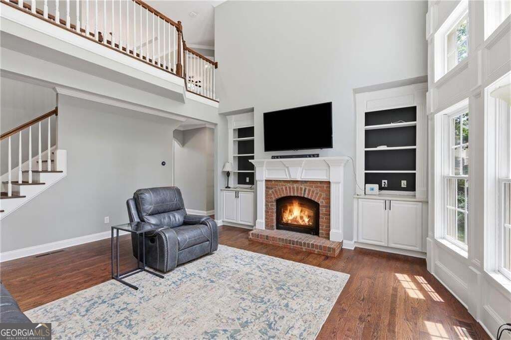 5 bedroom, 4.5 bathroom, 4,520 sq ft single family residence for sale at 127 Laurel Ridge Drive, Alpharetta, GA 30004 — photo 9