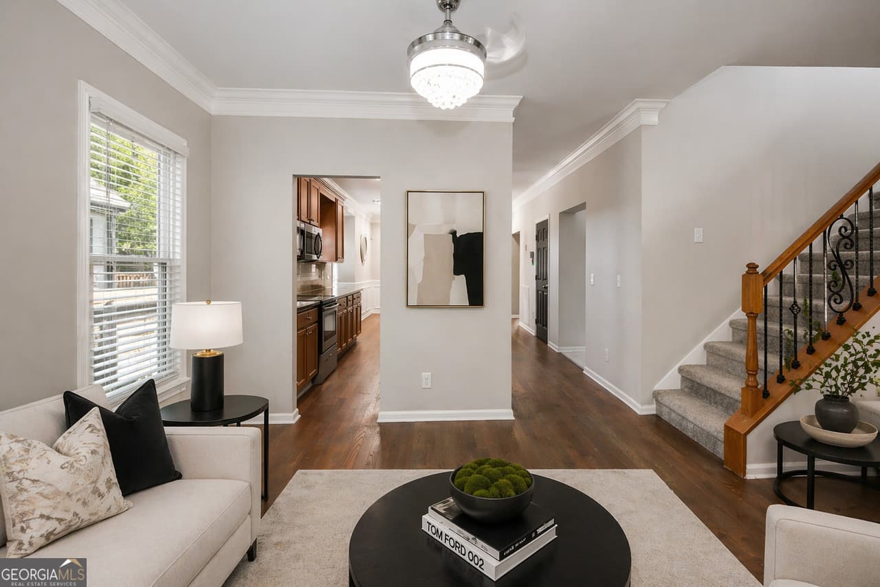 3 bedroom, 2.5 bathroom, 2,452 sq ft single family residence for sale at 64 Howell Street, Atlanta, GA 30312 — photo 5