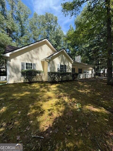 3 bedroom, 2 bathroom, 1,632 sq ft single family residence for sale at 255 Lakeside Drive, Covington, GA 30016 — photo 4