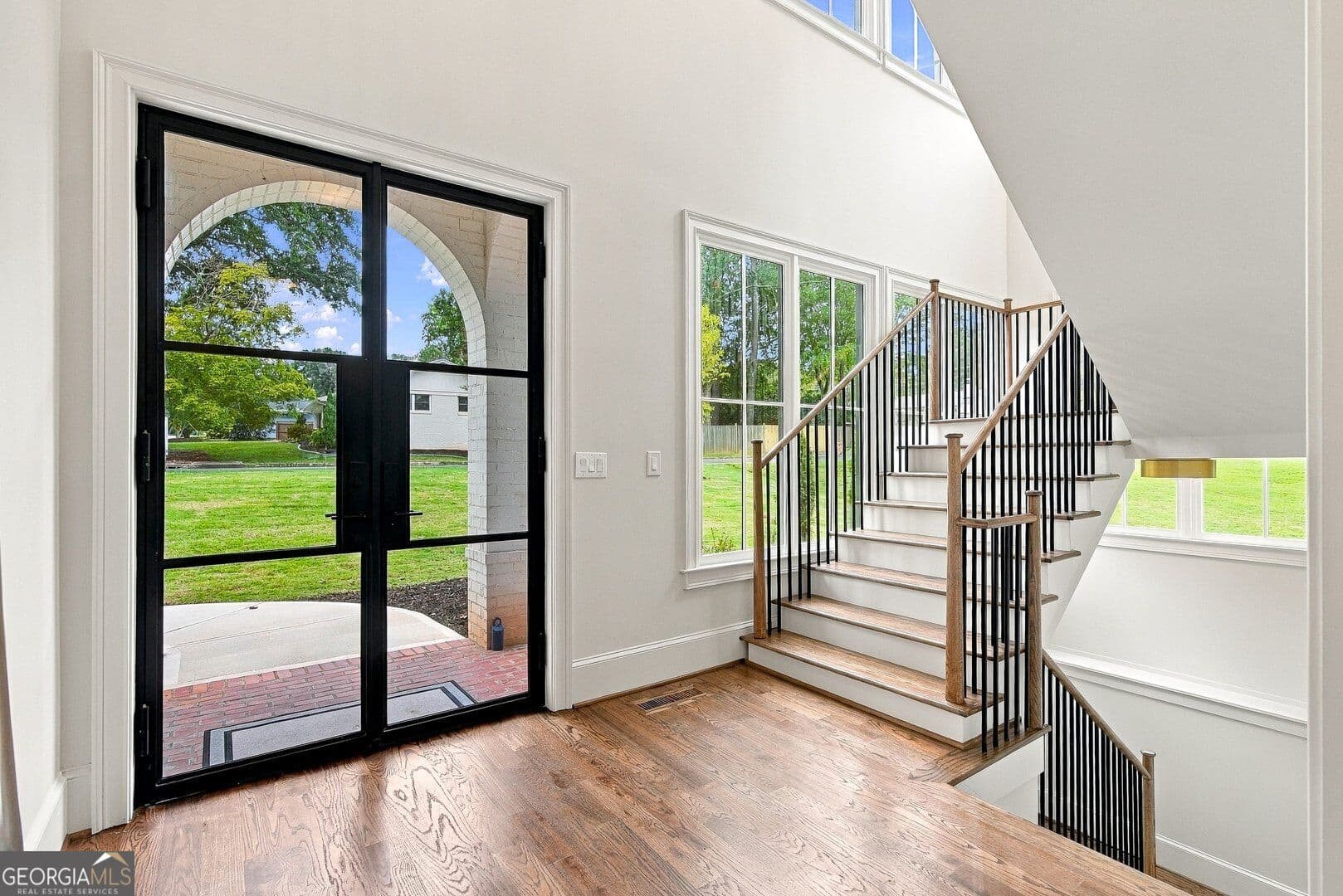 5 bedroom, 4.5 bathroom, 4,640 sq ft single family residence for sale at 880 Austin Drive, Smyrna, GA 30082 — photo 10