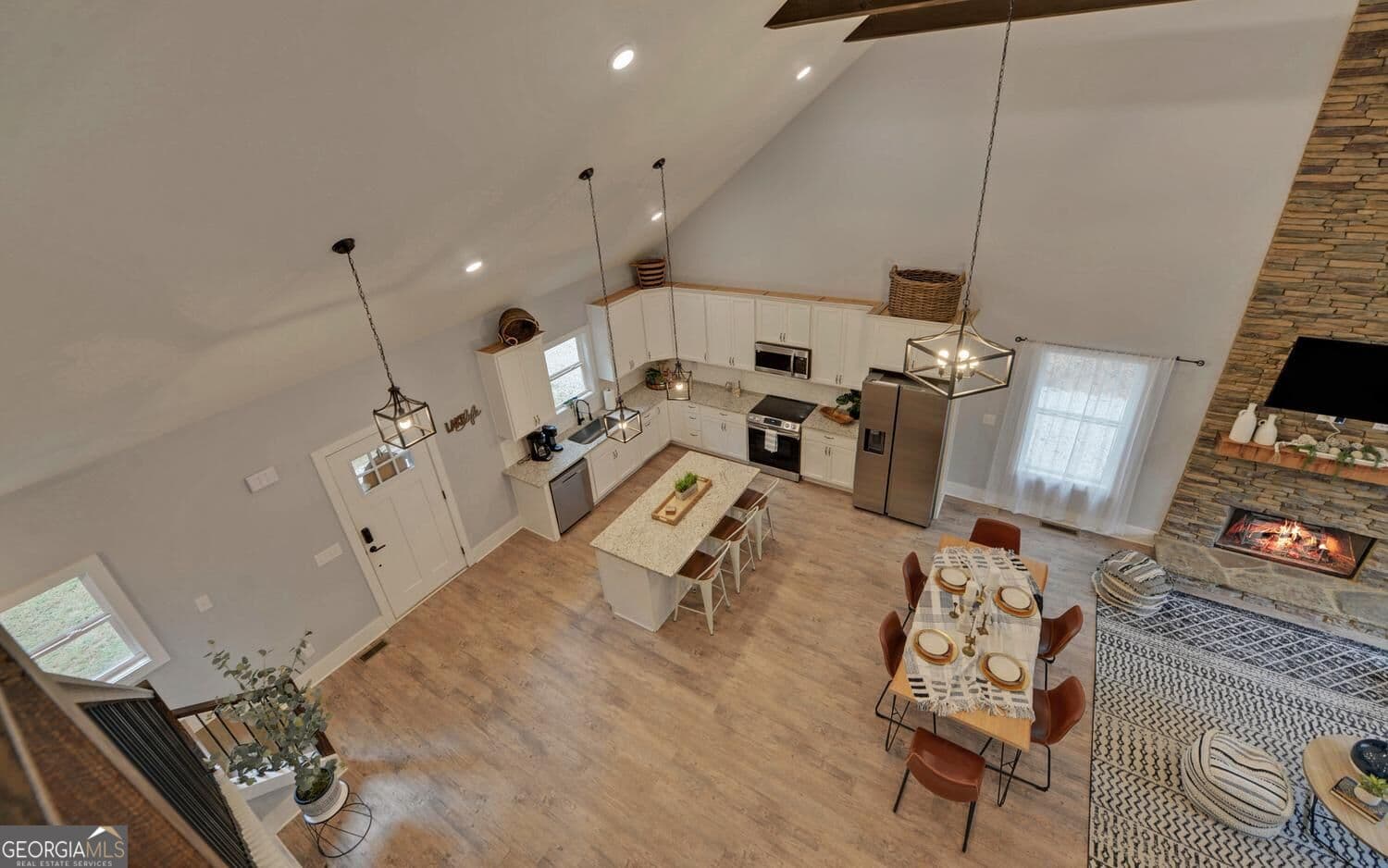 3 bedroom, 2.5 bathroom, 2,065 sq ft single family residence for sale at 322 Paradise Point Road, Hartwell, GA 30643 — photo 9